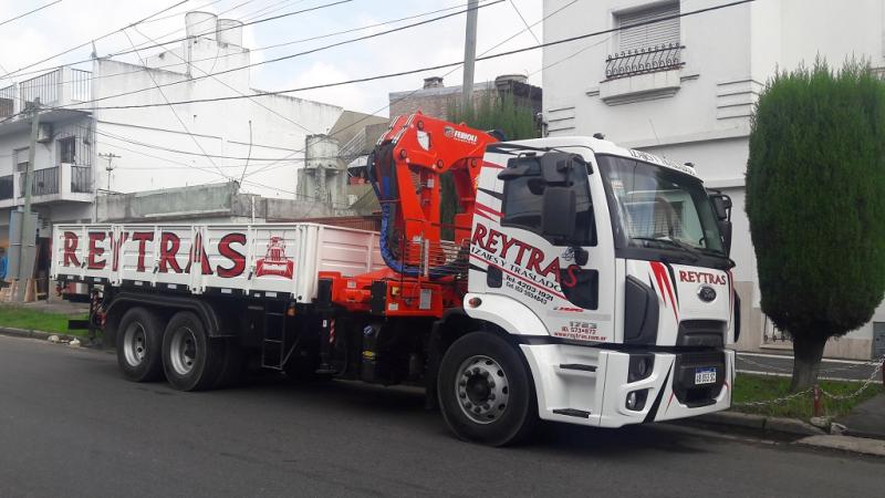 HIDROGRÚA 25 TON CHASIS BALANCÍN EQ21